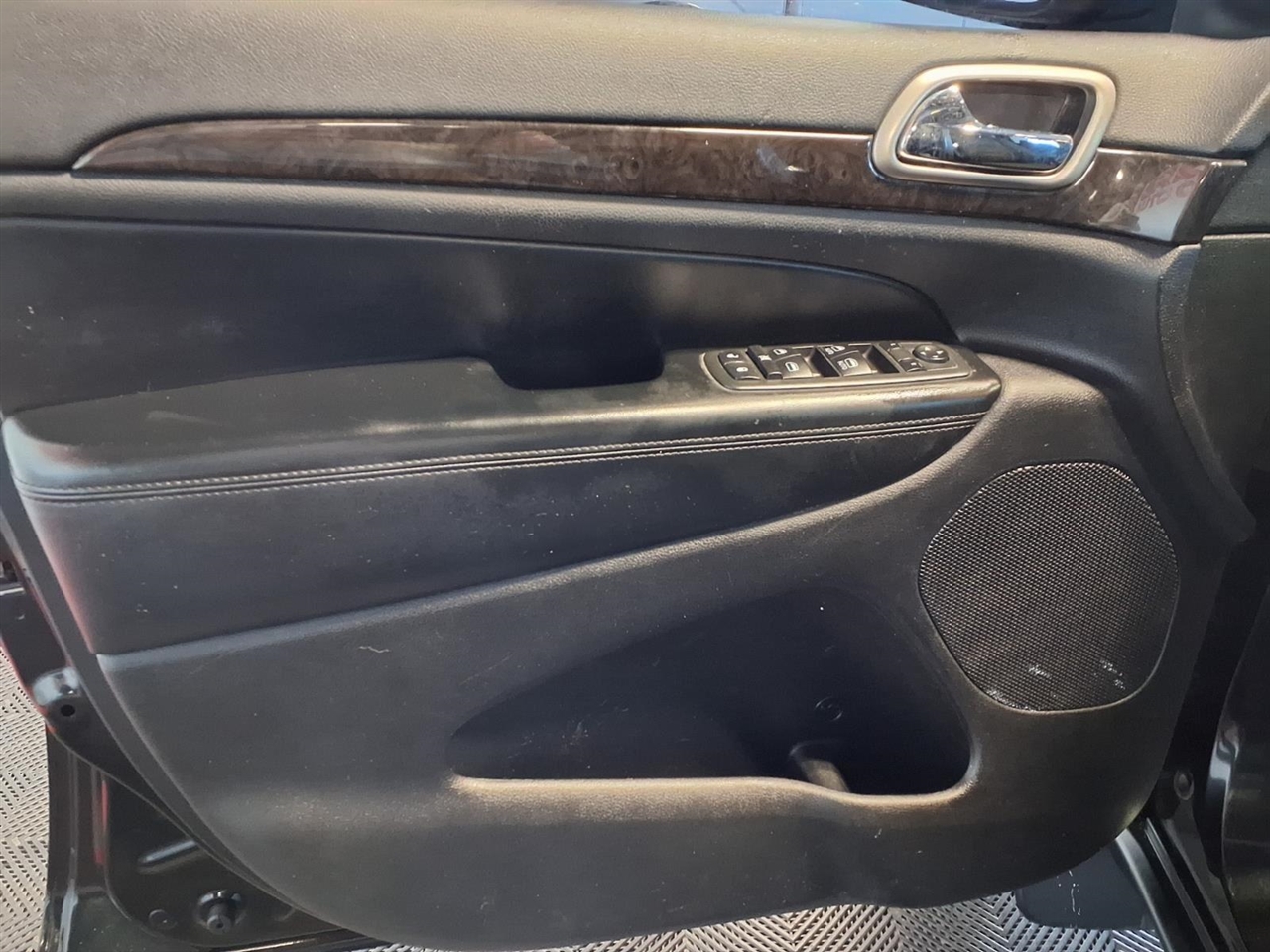 Jeep Grand Cherokee 4WD 4dr Laredo 2013