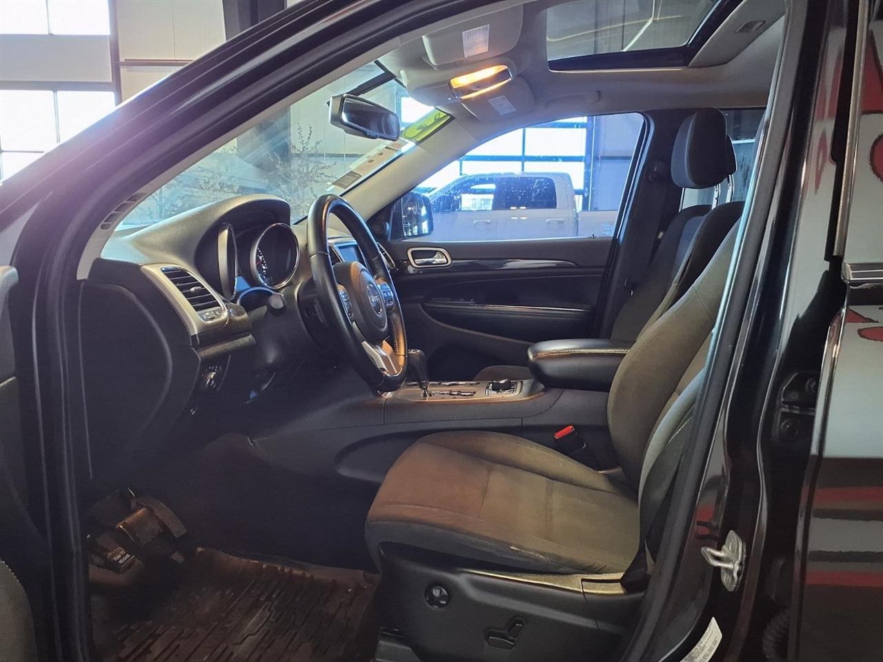 Jeep Grand Cherokee 4WD 4dr Laredo 2013