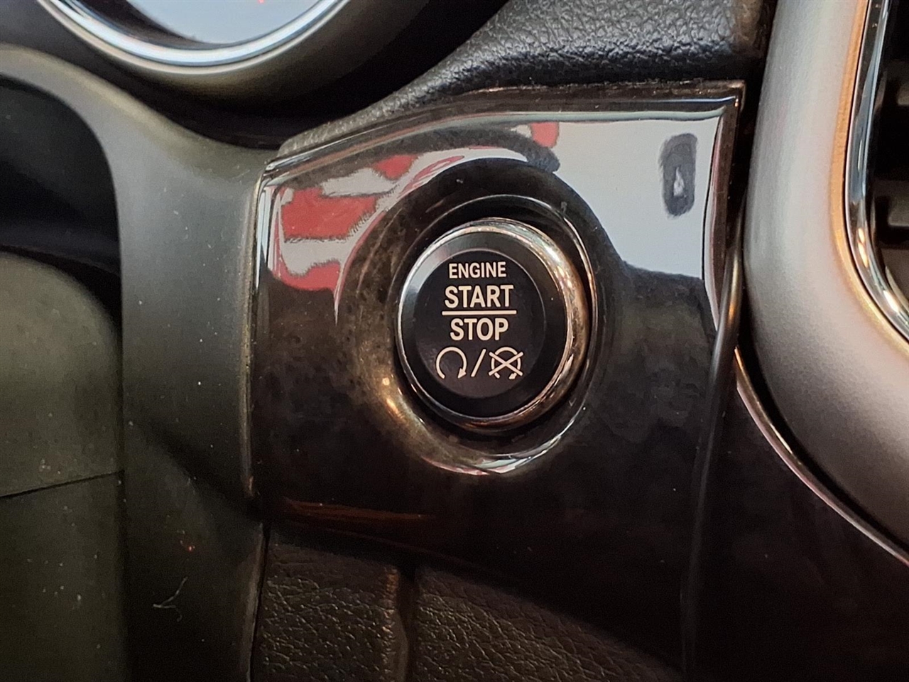 Jeep Grand Cherokee 4WD 4dr Laredo 2013