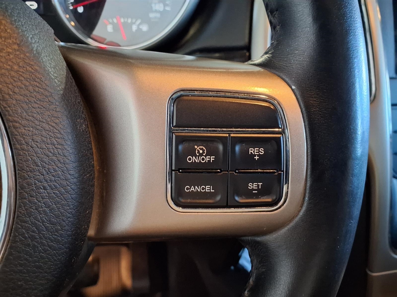 Jeep Grand Cherokee 4WD 4dr Laredo 2013