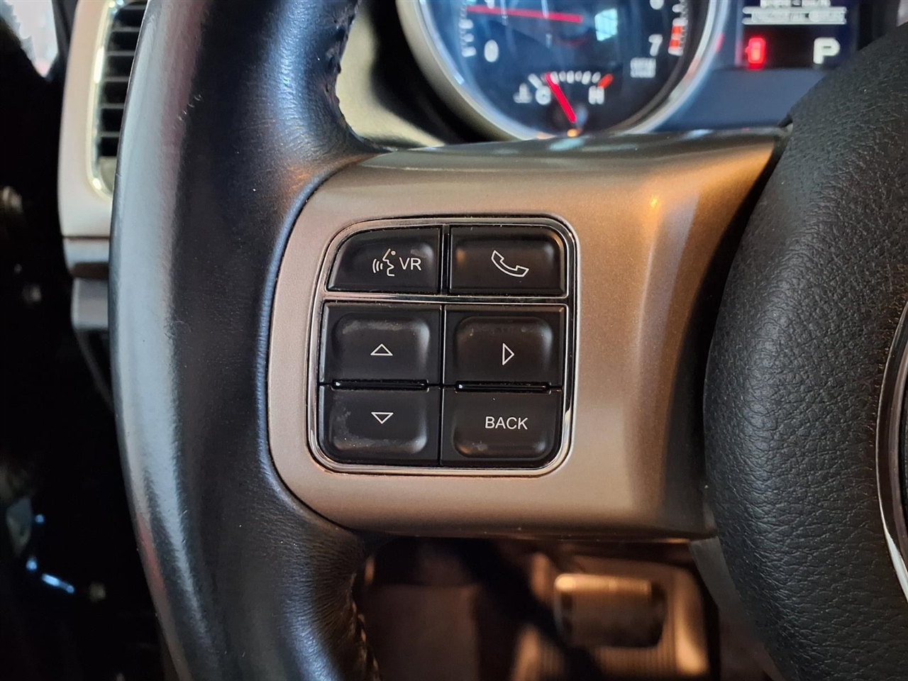 Jeep Grand Cherokee 4WD 4dr Laredo 2013