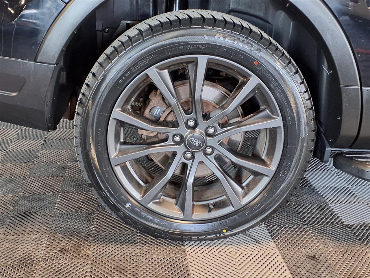 Ford Explorer XLT 4WD 2019