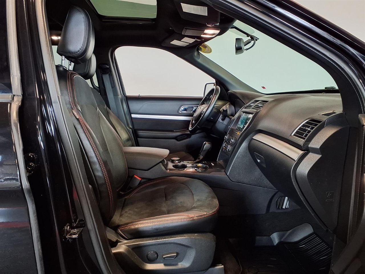 Ford Explorer XLT 4WD 2019