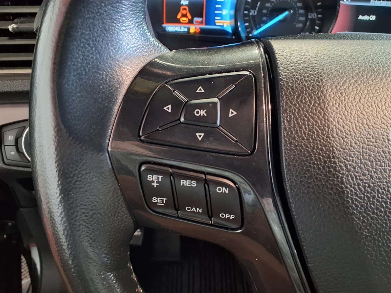 Ford Explorer XLT 4WD 2019