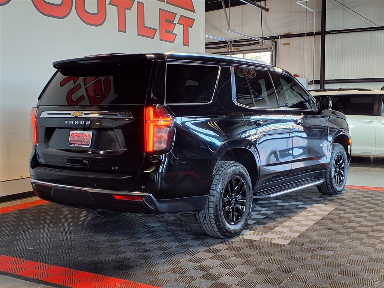 Chevrolet Tahoe 4WD 4dr LT 2021