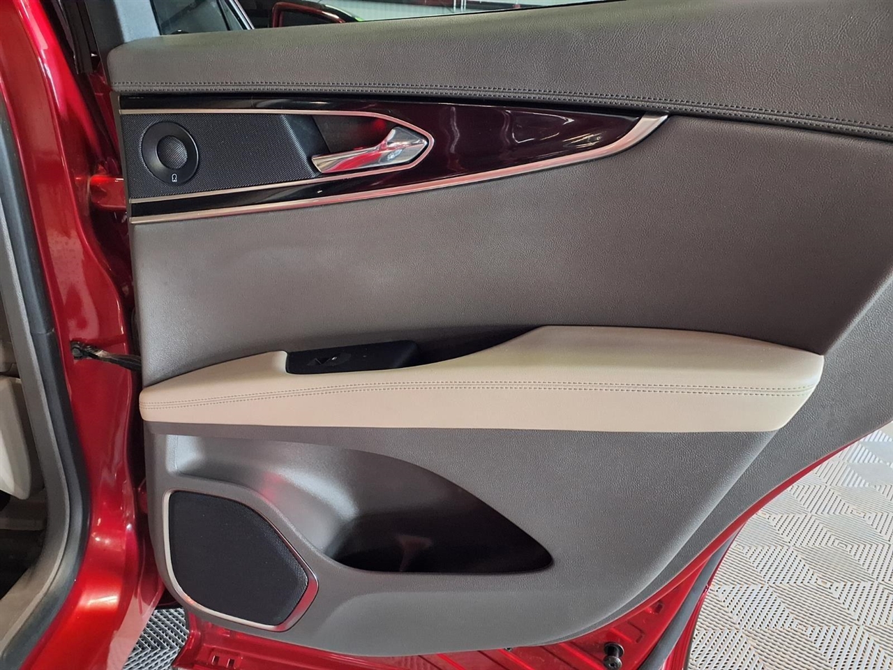 Lincoln Nautilus Reserve AWD 2021