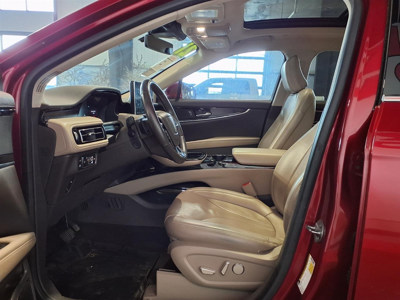 Lincoln Nautilus Reserve AWD 2021