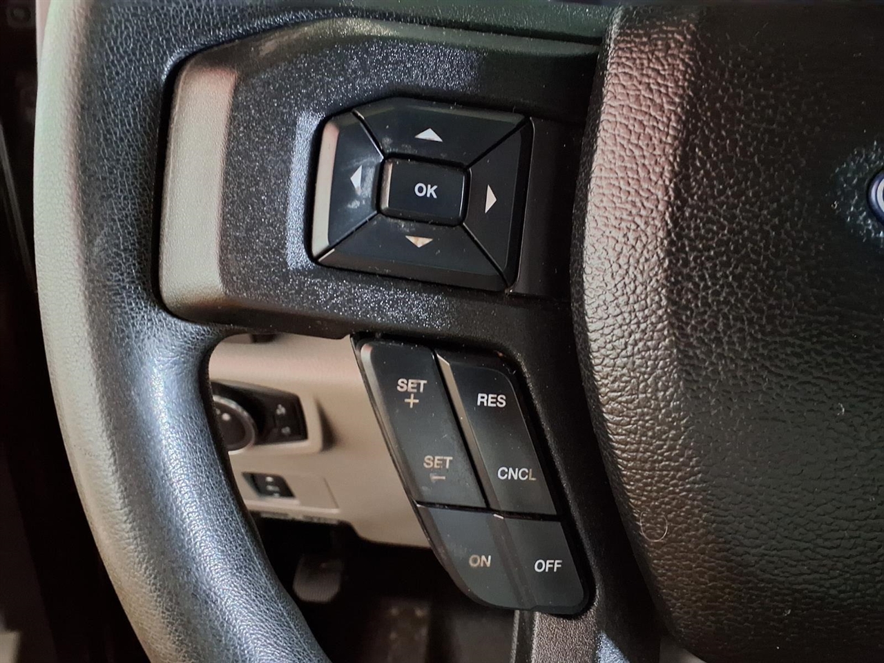 Ford Super Duty F-250 SRW King Ranch 4WD Crew Cab 8' Box 2017