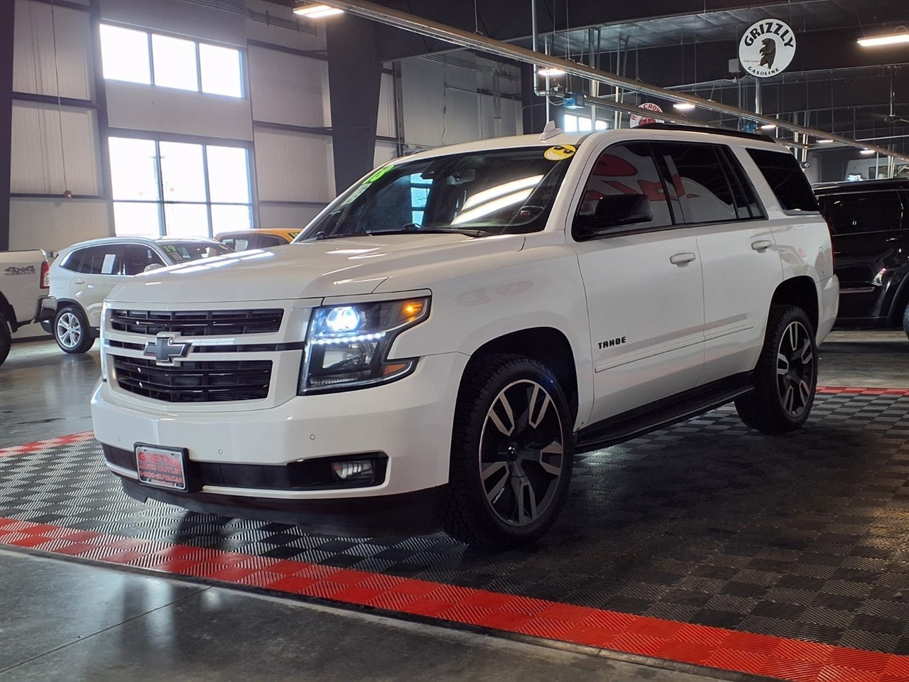 Chevrolet Tahoe 4WD 4dr Premier 2018