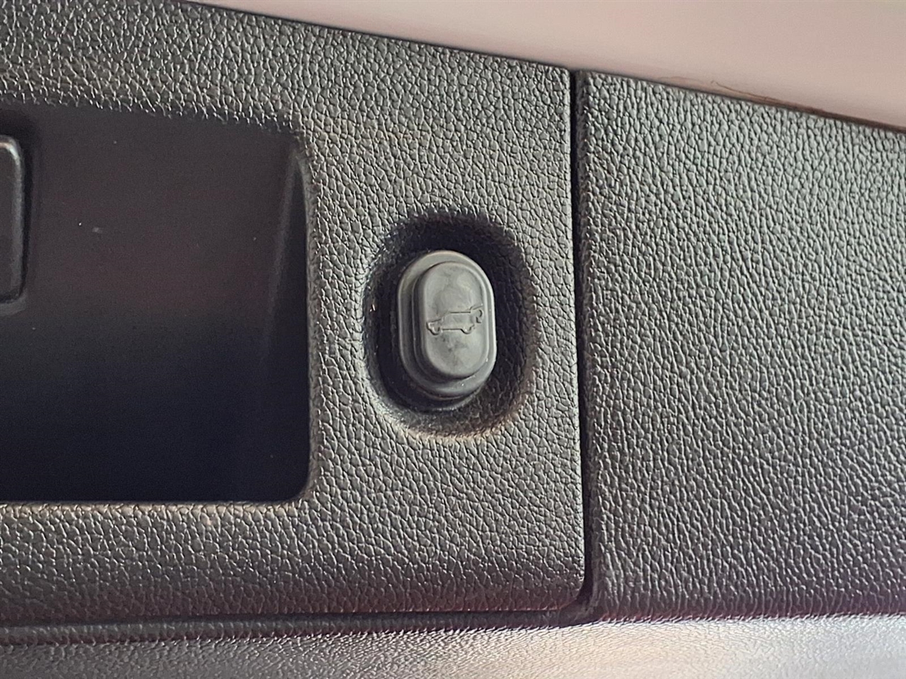 Chevrolet Tahoe 4WD 4dr Premier 2018