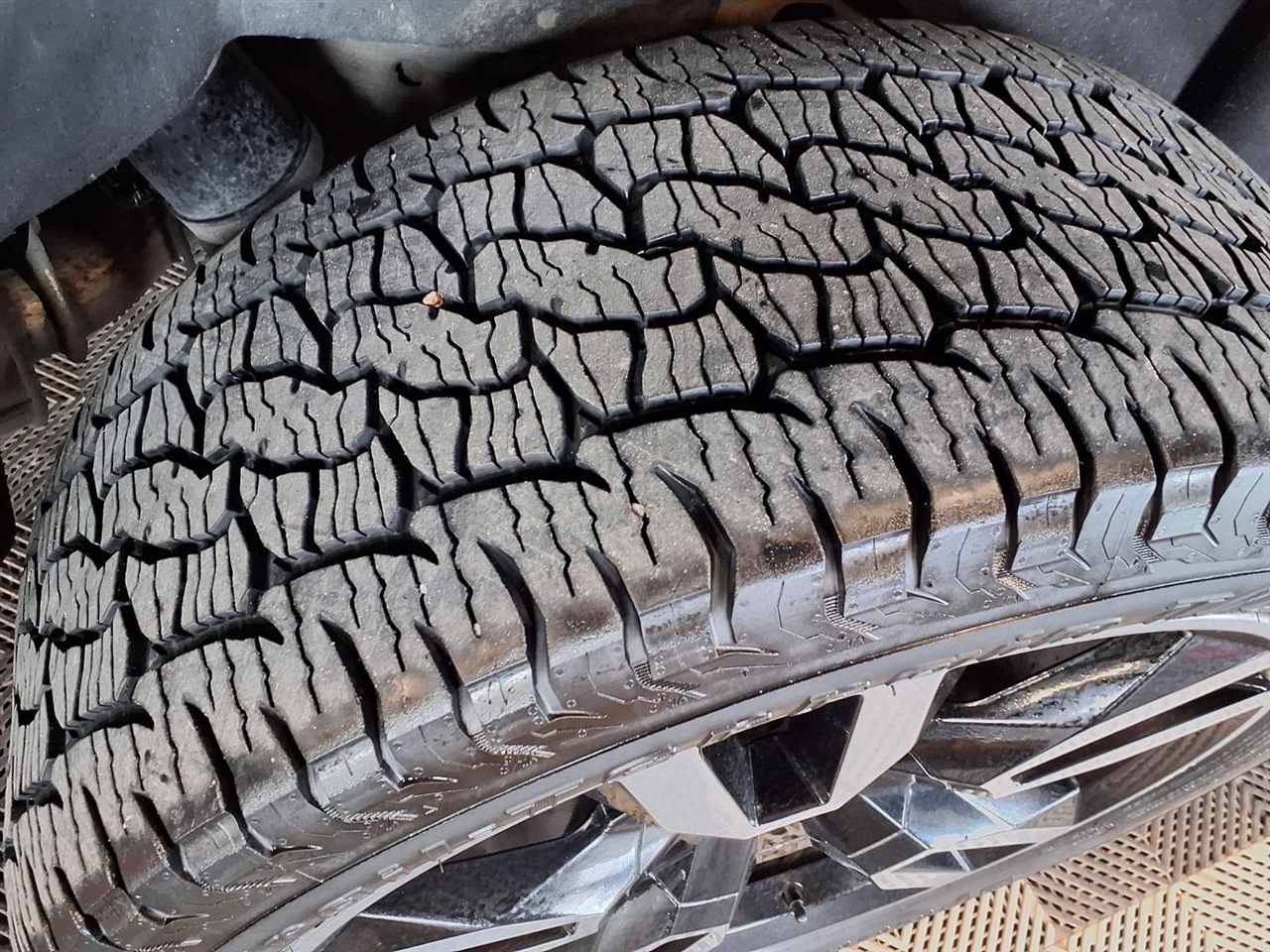 Chevrolet Tahoe 4WD 4dr Premier 2018