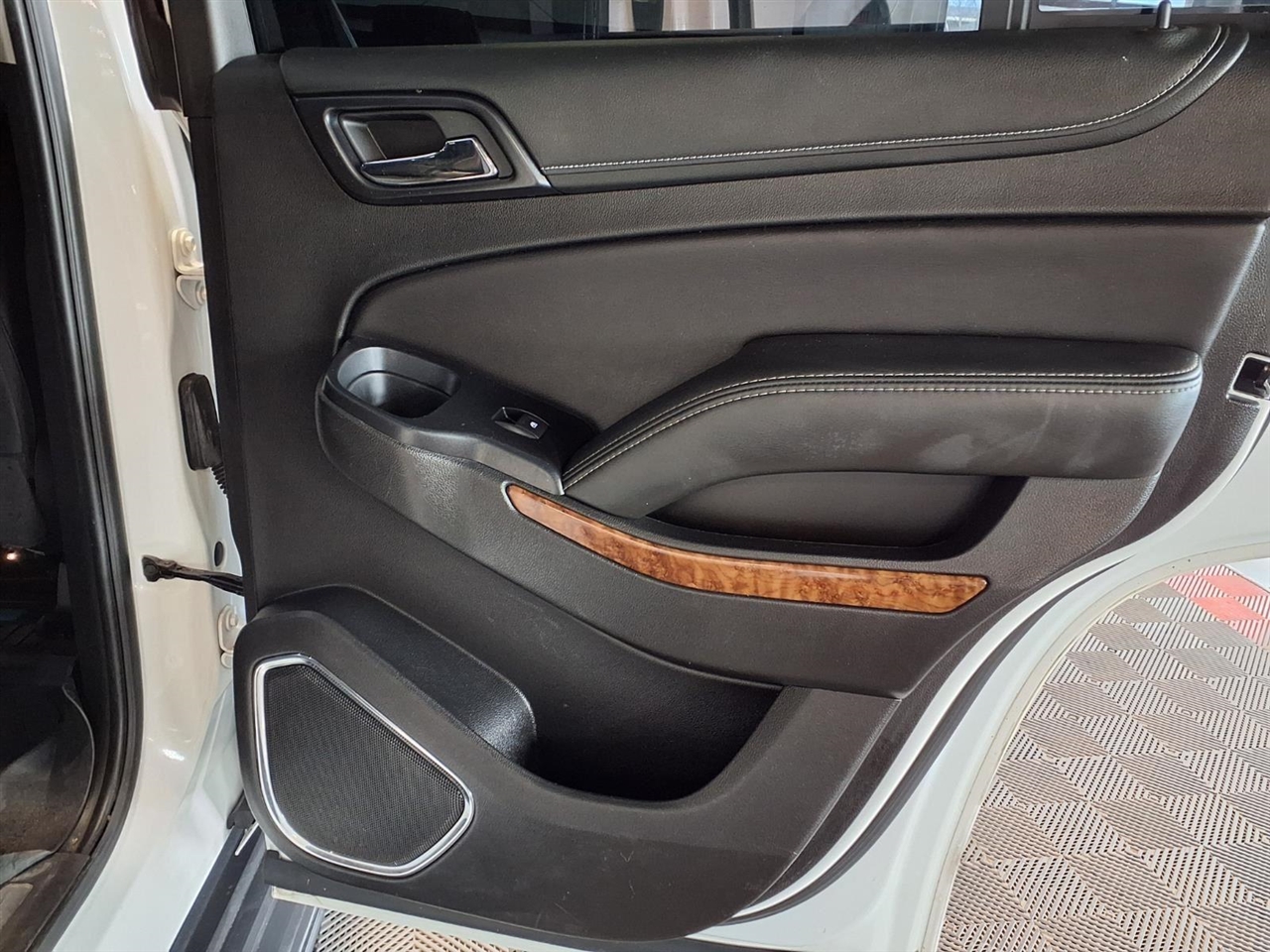 Chevrolet Tahoe 4WD 4dr Premier 2018