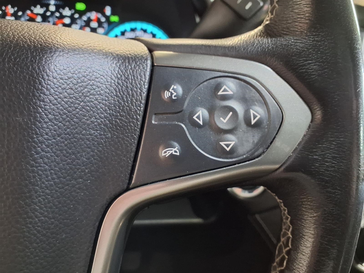 Chevrolet Tahoe 4WD 4dr Premier 2018