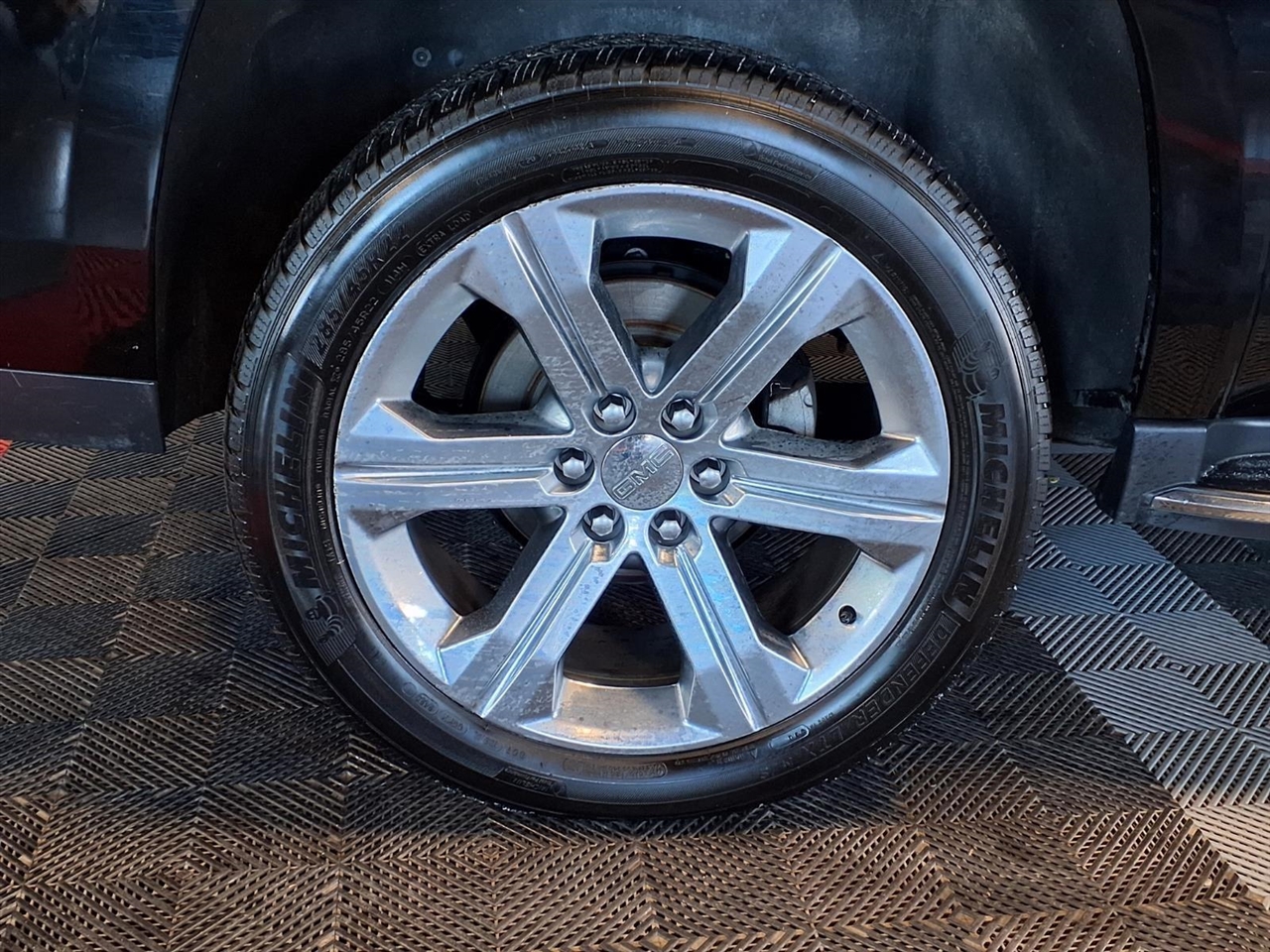 GMC Yukon XL 4WD 4dr Denali 2018