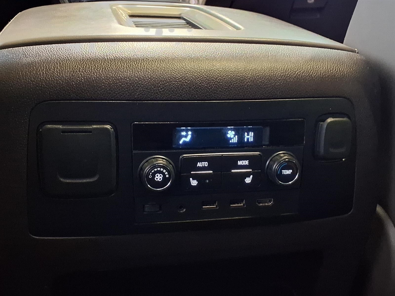 GMC Yukon XL 4WD 4dr Denali 2018