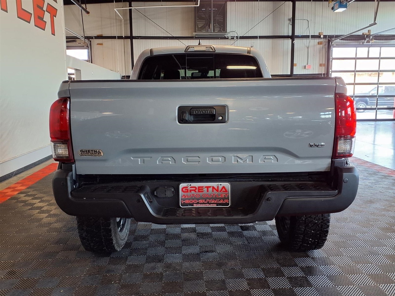 Toyota Tacoma  2018