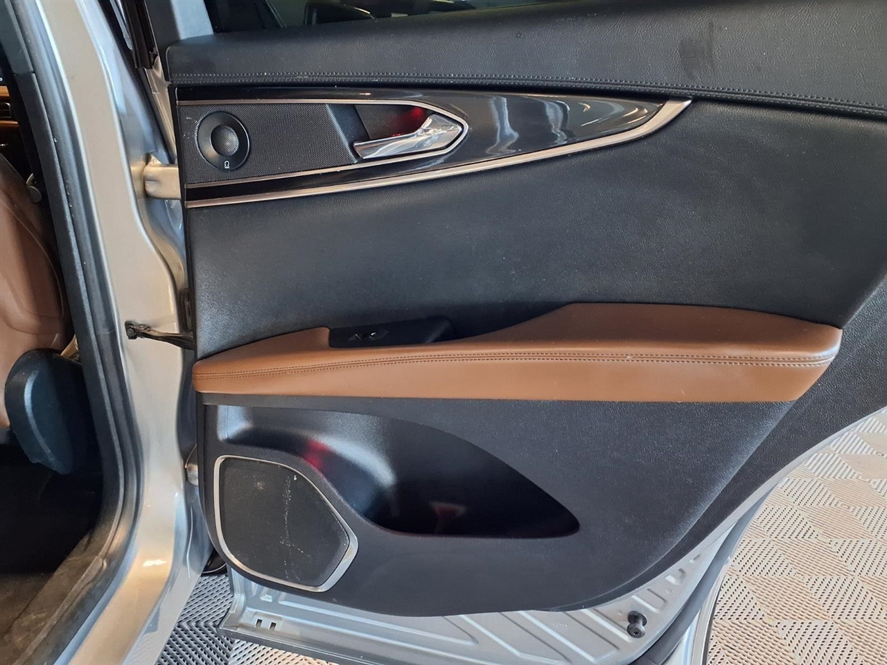 Lincoln Nautilus Reserve AWD 2022