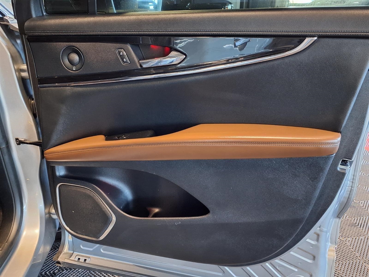 Lincoln Nautilus Reserve AWD 2022