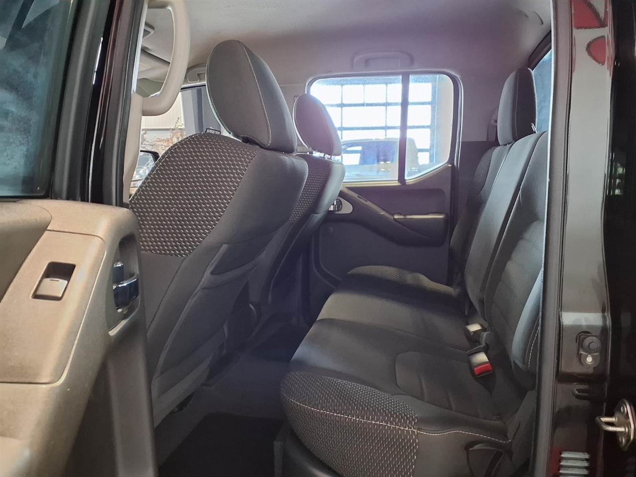 Nissan Frontier Crew Cab 4x4 PRO-4X Auto 2017