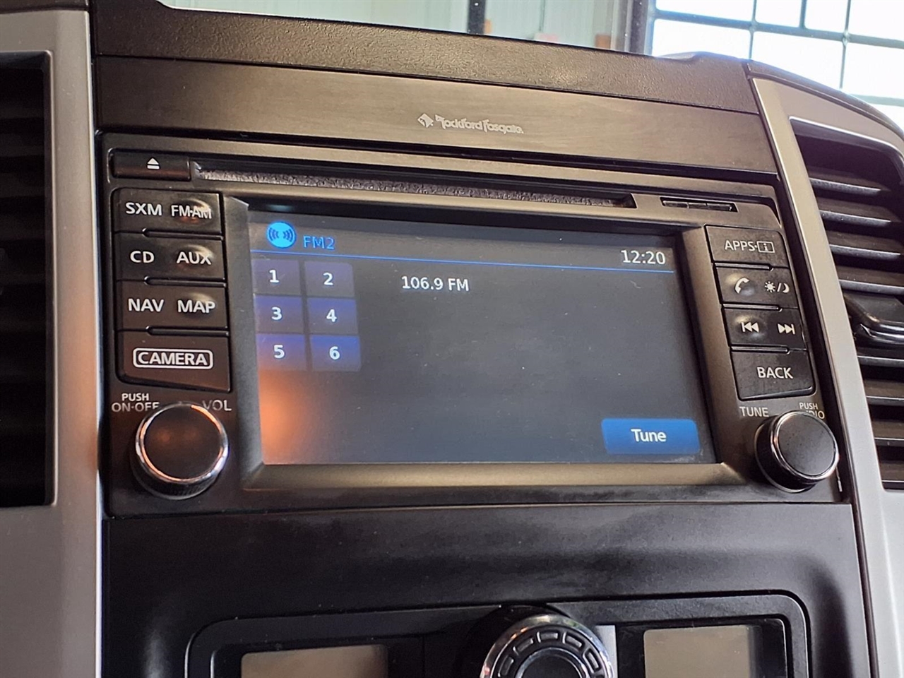 Nissan Frontier Crew Cab 4x4 PRO-4X Auto 2017