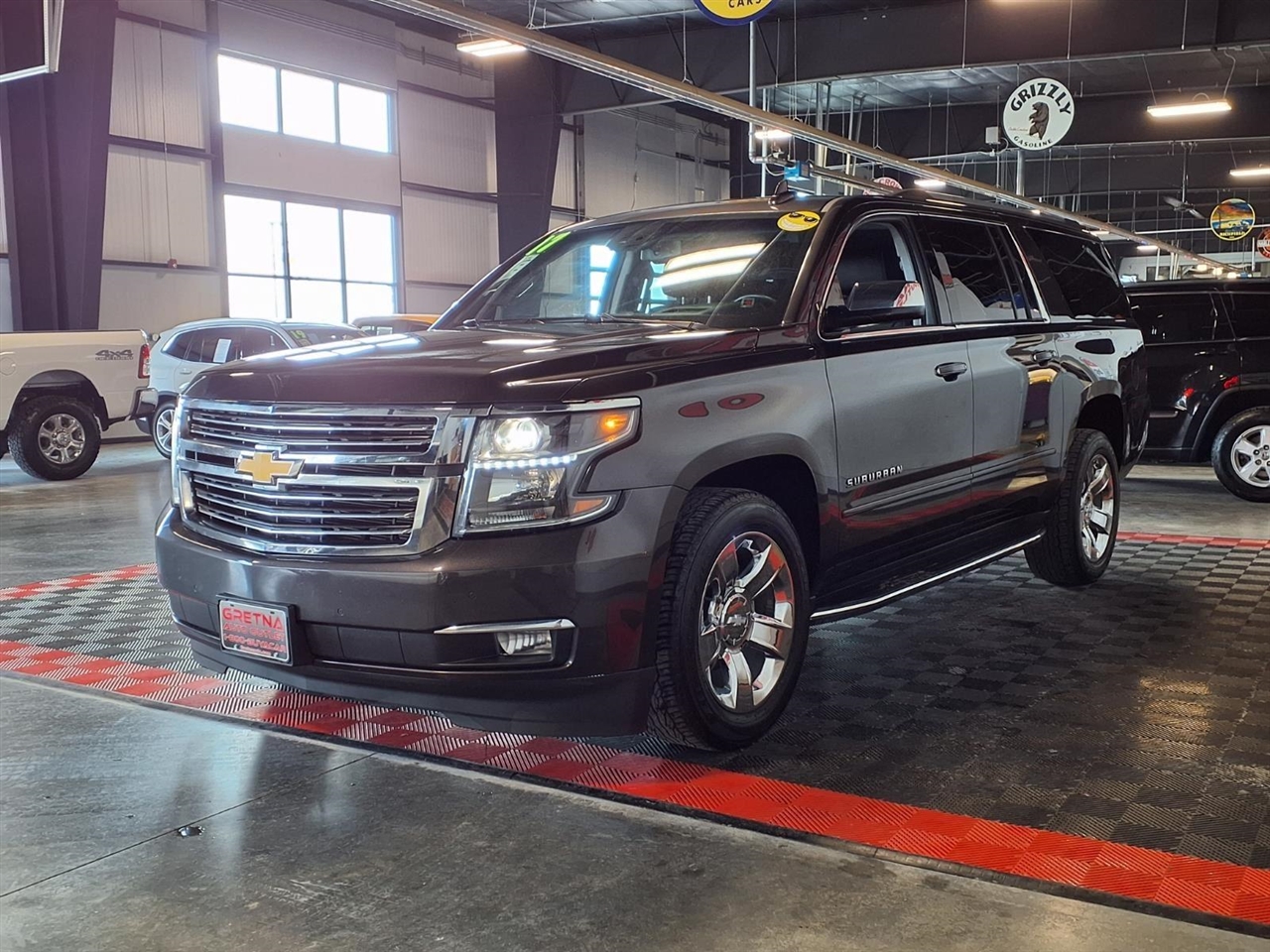Chevrolet Suburban 4WD 4dr 1500 Premier 2017