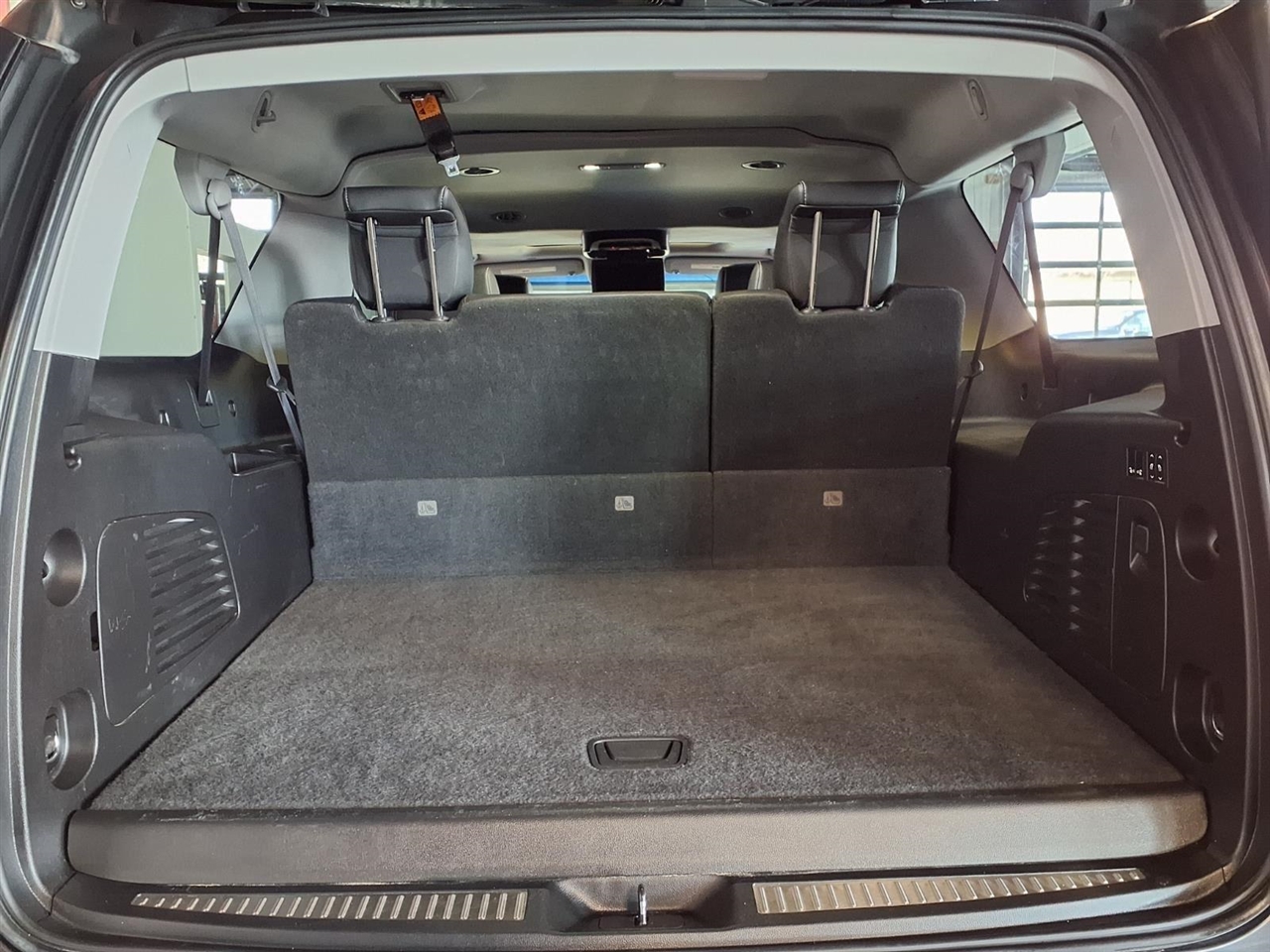 Chevrolet Suburban 4WD 4dr 1500 Premier 2017