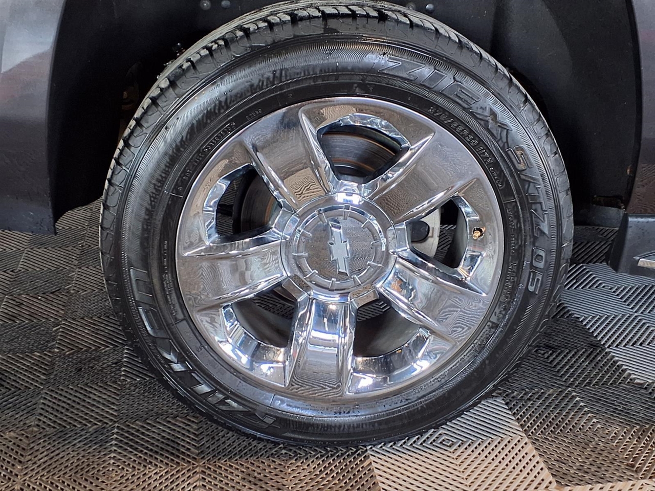 Chevrolet Suburban 4WD 4dr 1500 Premier 2017