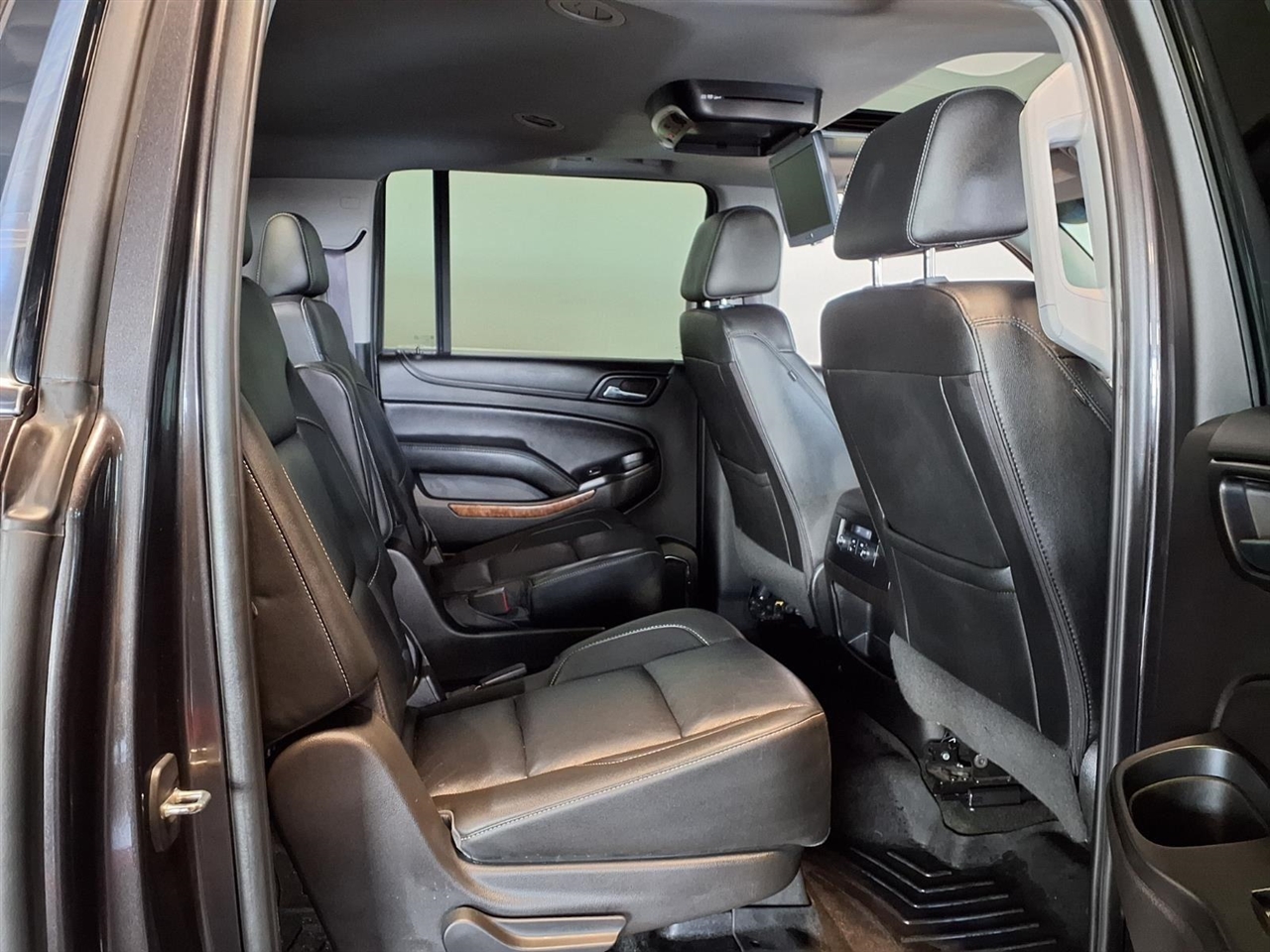 Chevrolet Suburban 4WD 4dr 1500 Premier 2017