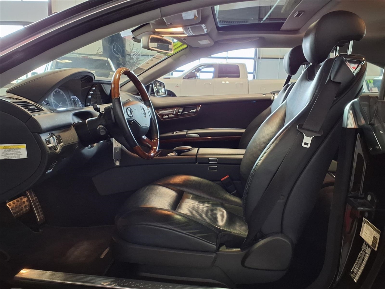 Mercedes-Benz CL-Class 2dr Cpe CL 550 4MATIC 2010