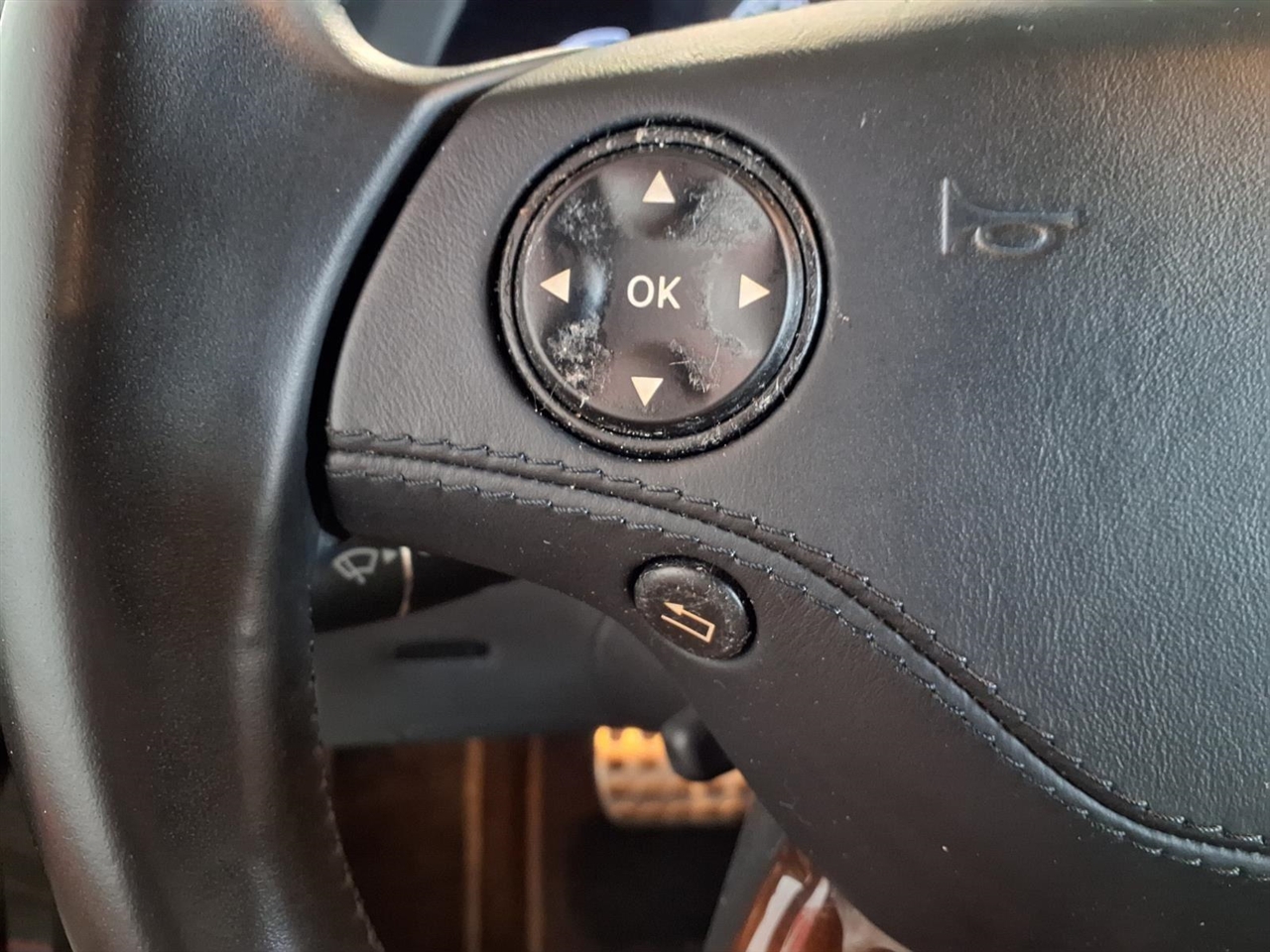 Mercedes-Benz CL-Class 2dr Cpe CL 550 4MATIC 2010