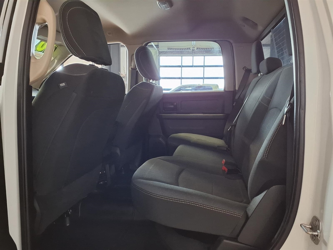 RAM 2500 Tradesman 4x4 Crew Cab 6'4" Box 2020