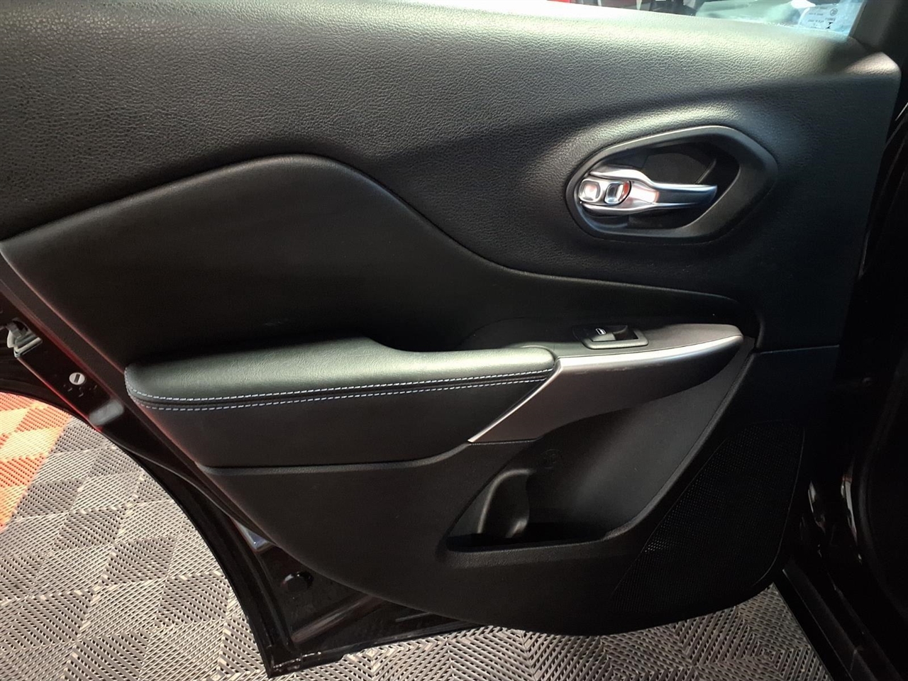 Jeep Cherokee Latitude 4x4 2019