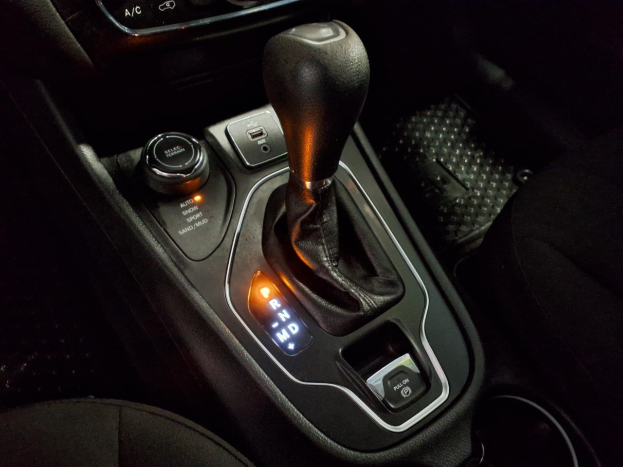 Jeep Cherokee Latitude 4x4 2019