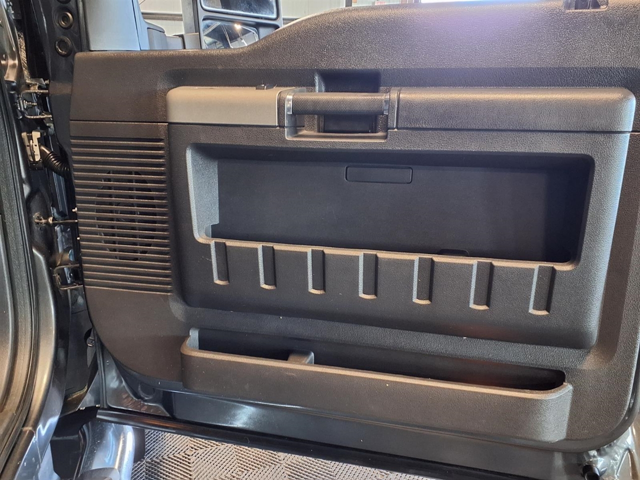 Ford Super Duty F-350 SRW  2015