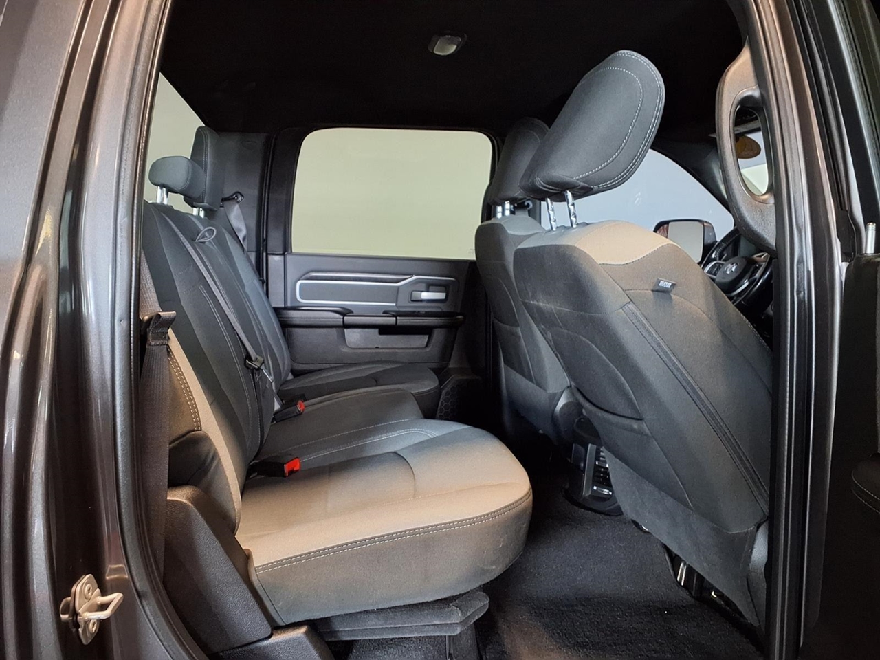 RAM 2500 Big Horn 4x4 Crew Cab 6'4" Box 2022