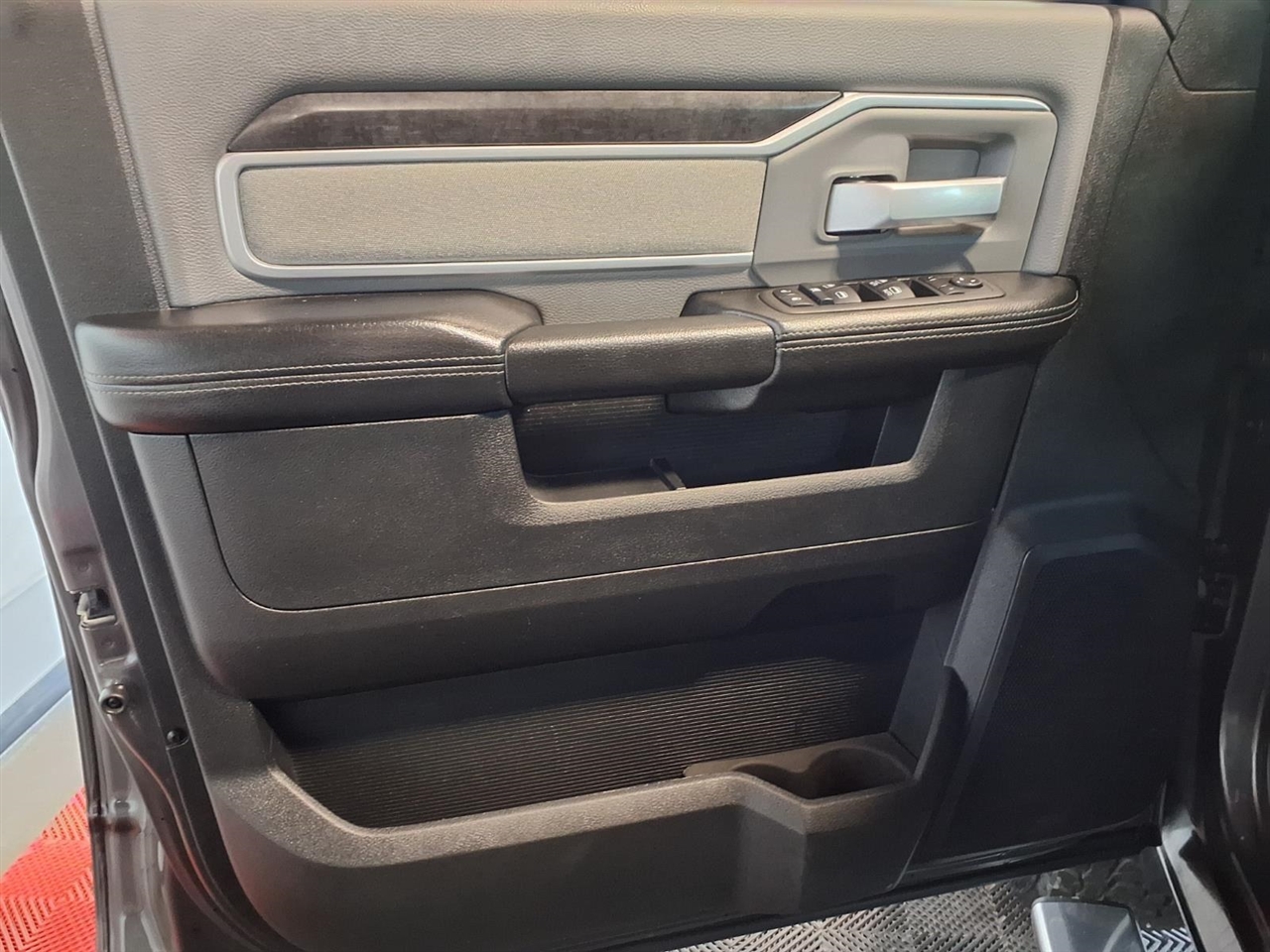 RAM 2500 Big Horn 4x4 Crew Cab 6'4" Box 2022