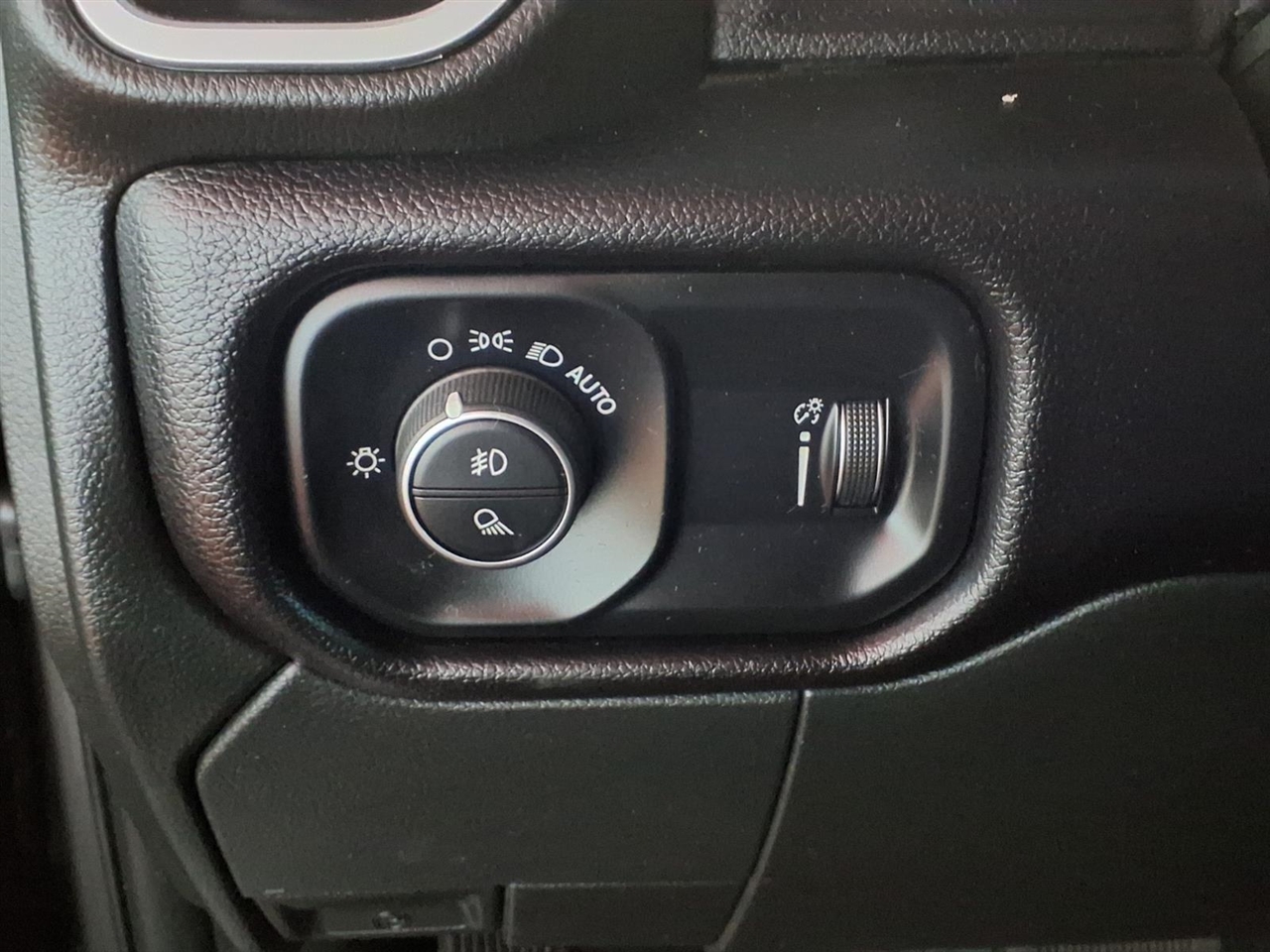 RAM 2500 Big Horn 4x4 Crew Cab 6'4" Box 2022