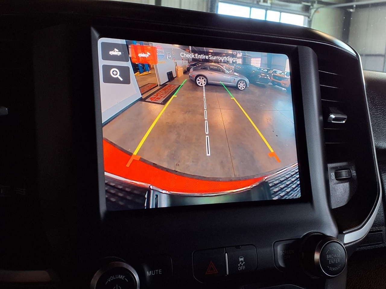 RAM 2500 Big Horn 4x4 Crew Cab 6'4" Box 2022