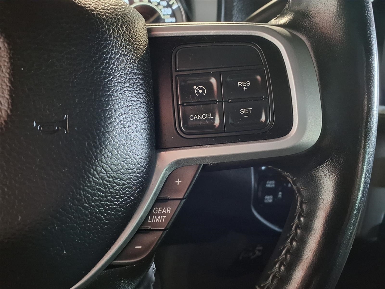 RAM 2500 Big Horn 4x4 Crew Cab 6'4" Box 2022