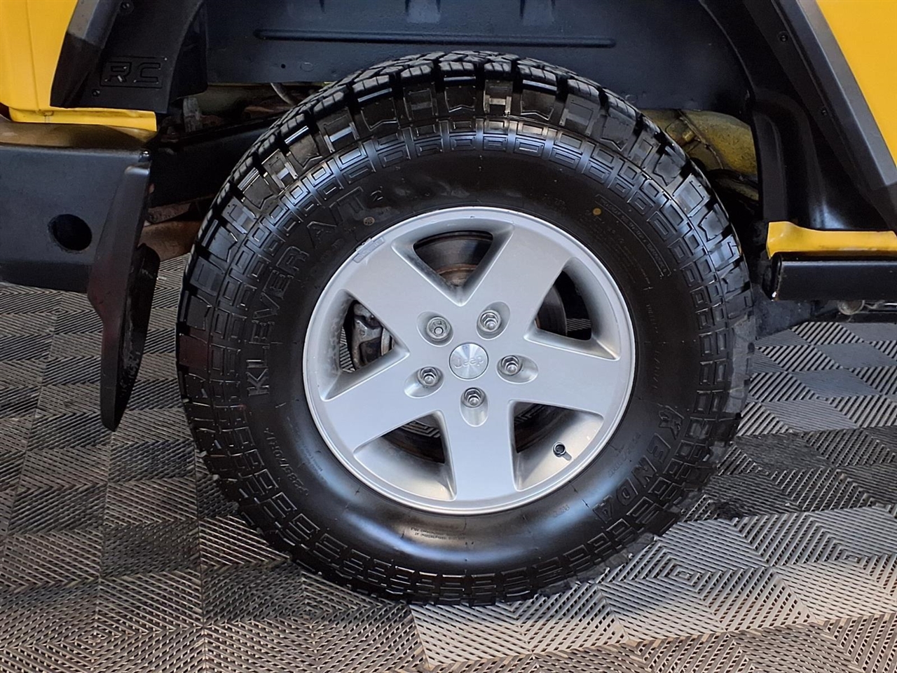 Jeep Wrangler Unlimited 4WD 4dr Rubicon 2011