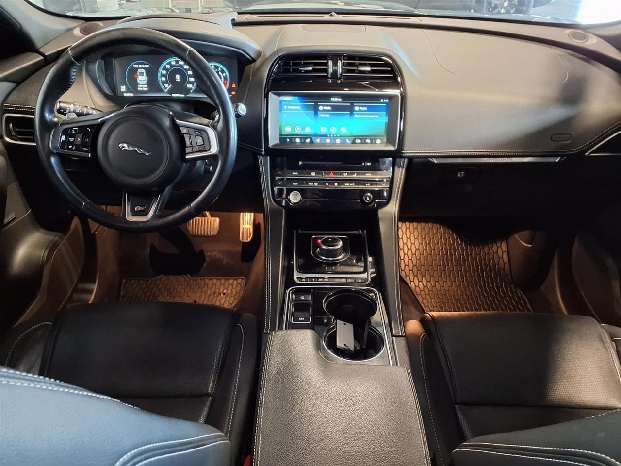 Jaguar F-Pace S AWD 2017