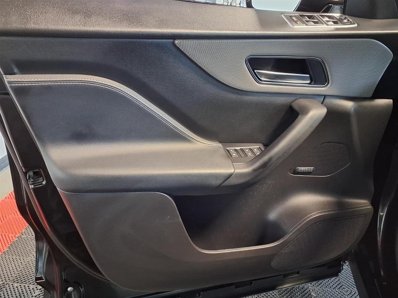 Jaguar F-Pace S AWD 2017