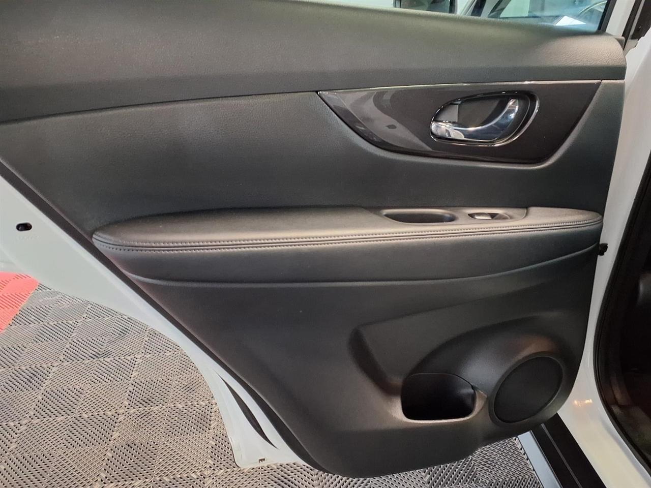 Nissan Rogue AWD SV 2018