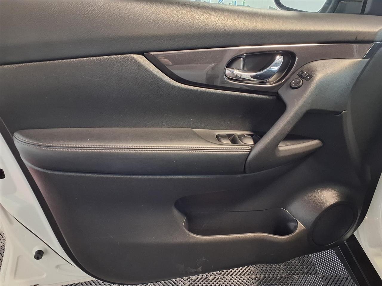 Nissan Rogue AWD SV 2018