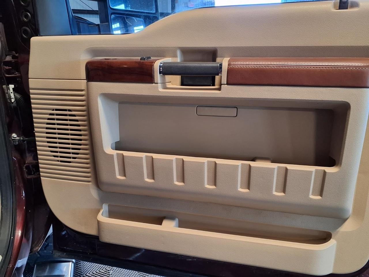 Ford Super Duty F-250 SRW  2010