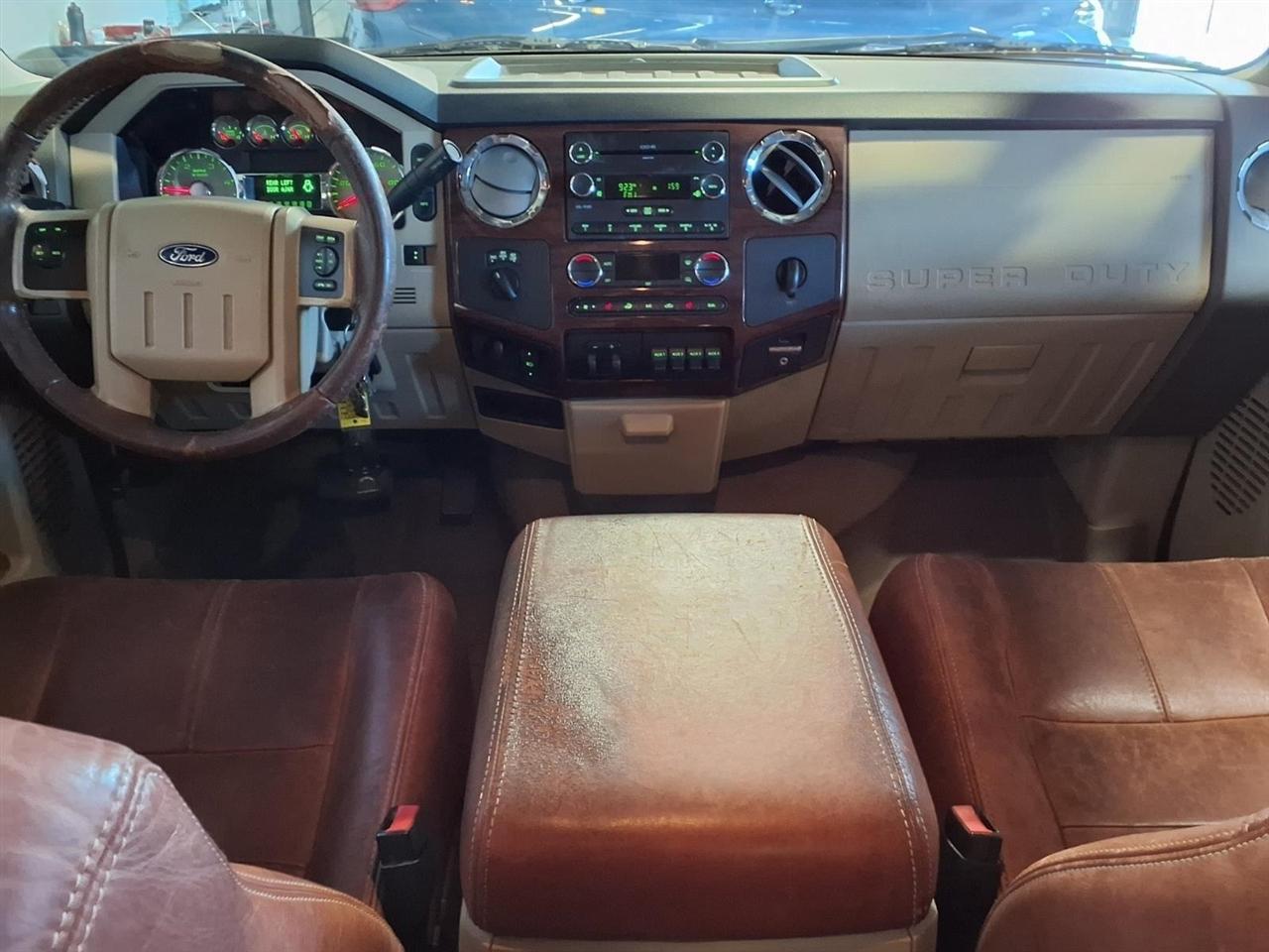 Ford Super Duty F-250 SRW  2010