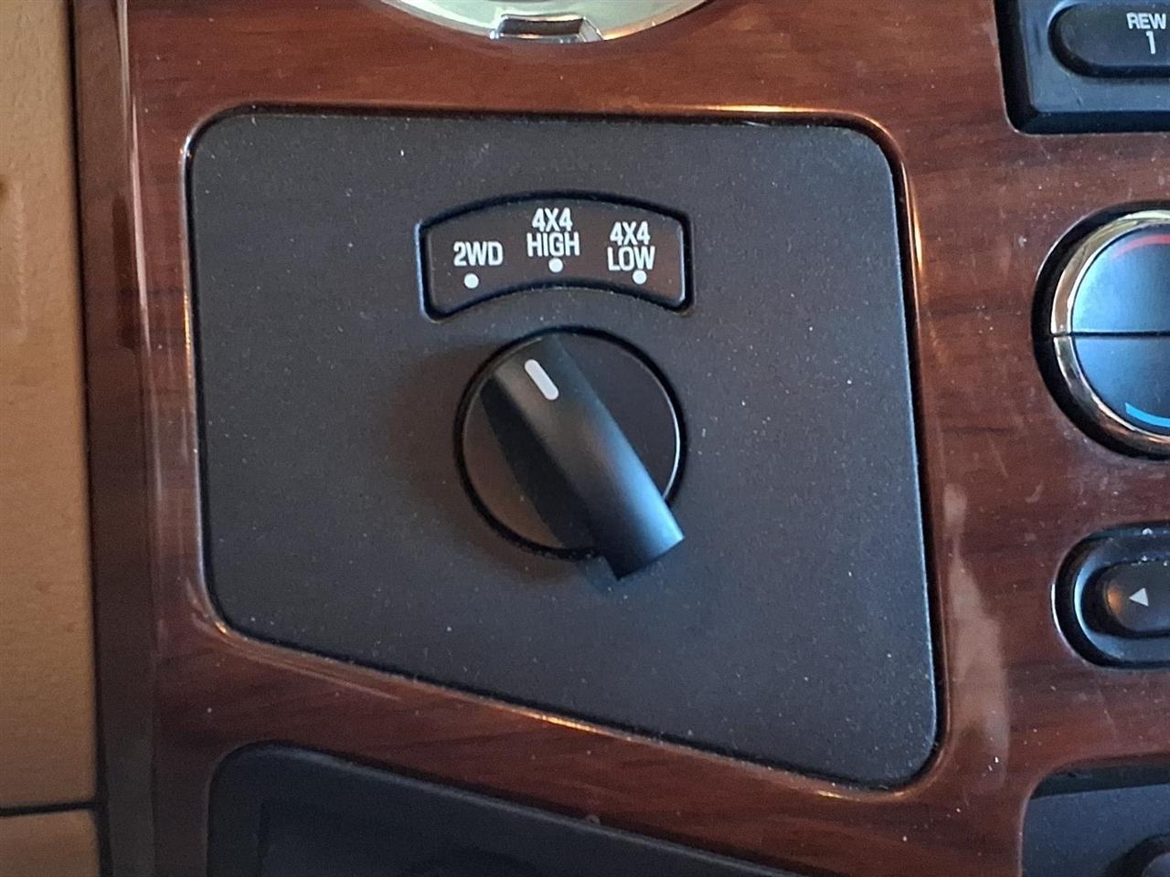 Ford Super Duty F-250 SRW  2010