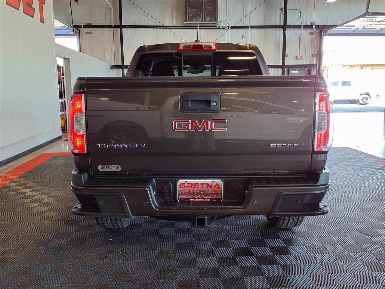 GMC Canyon 4WD Crew Cab 128.3" Denali 2019