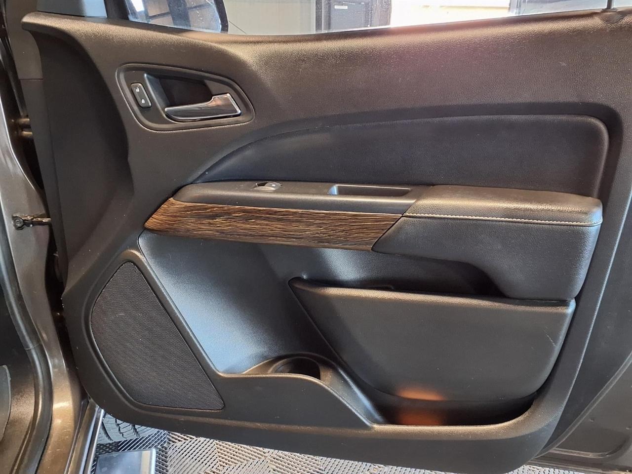 GMC Canyon 4WD Crew Cab 128.3" Denali 2019