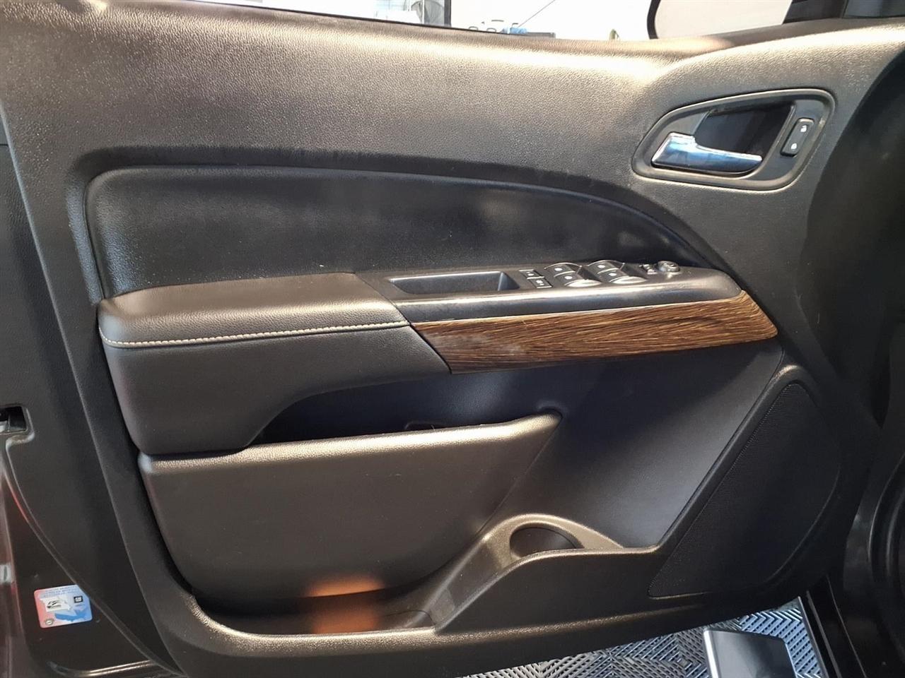 GMC Canyon 4WD Crew Cab 128.3" Denali 2019